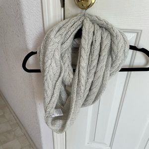 COPY - Grey scarf